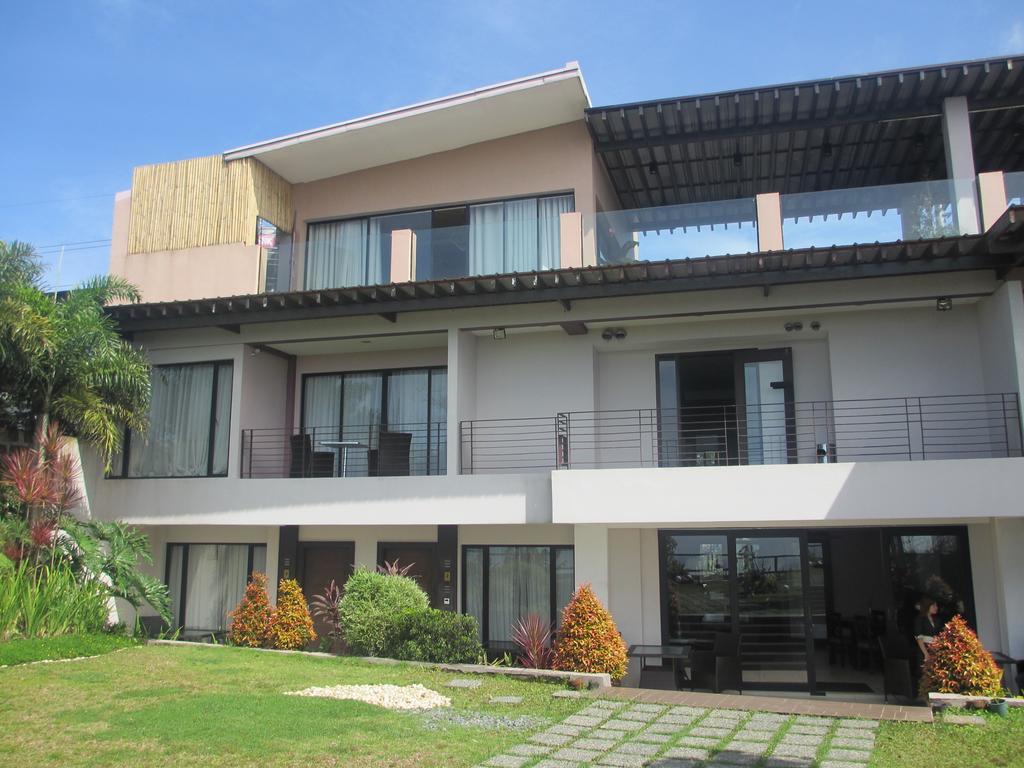 The Theodore Hotel Tagaytay City Eksteriør billede